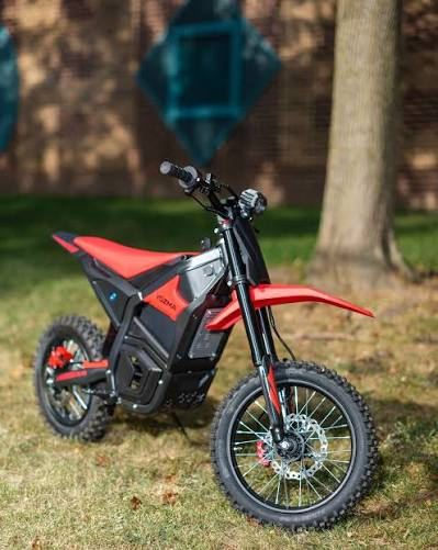 Red supermoto build with TORQ parts