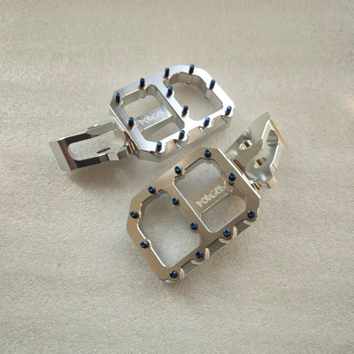 FORGED Ultra Bee Super-Wide Footpegs