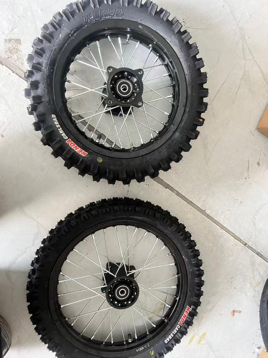 Tuttio Soleil 01 Complete 17/14" PitBike Wheelset.