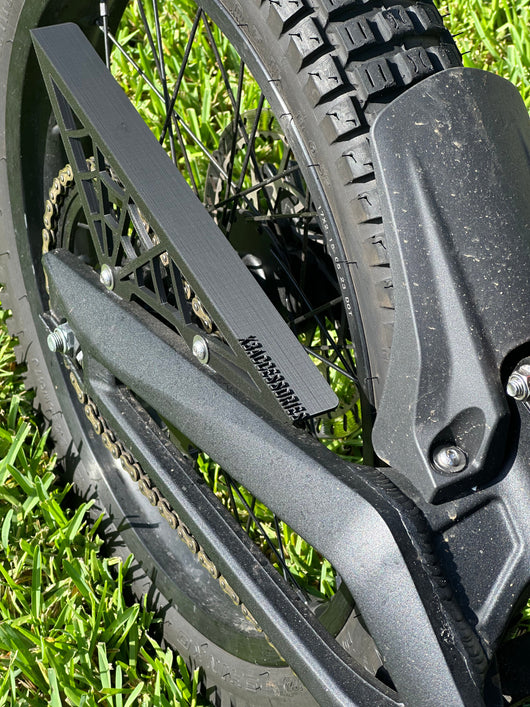 “ARACHNID” CHAIN GUARD